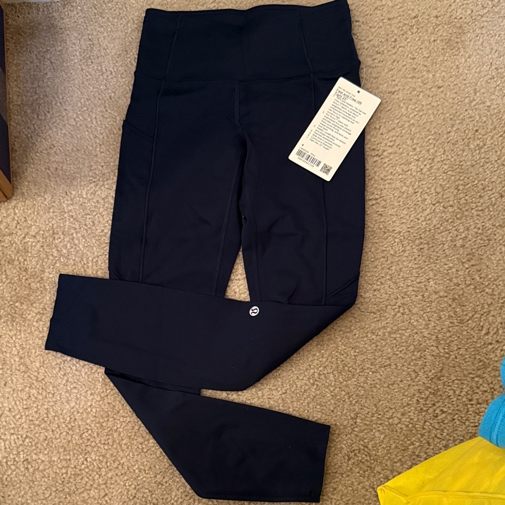 Lulu Fast and Free Leggings 25”, Navy Blue NWT Size 4